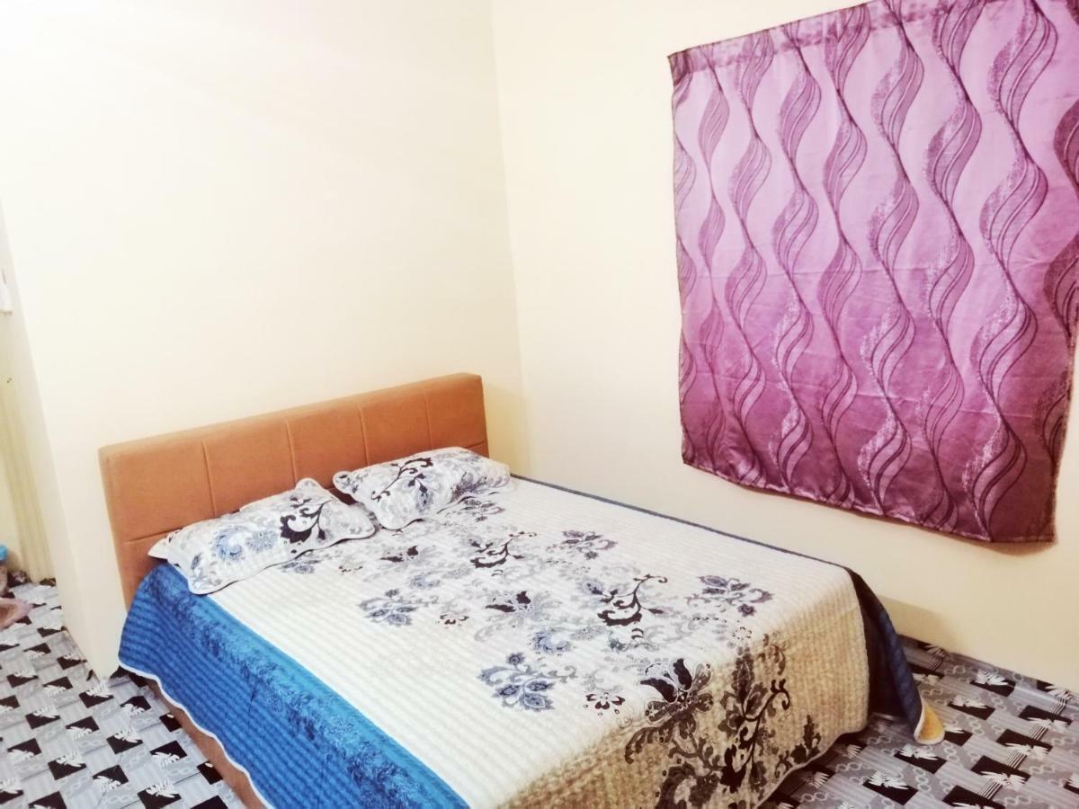 Homestay Bandar Pekan - Musleem Preferred Екстериор снимка