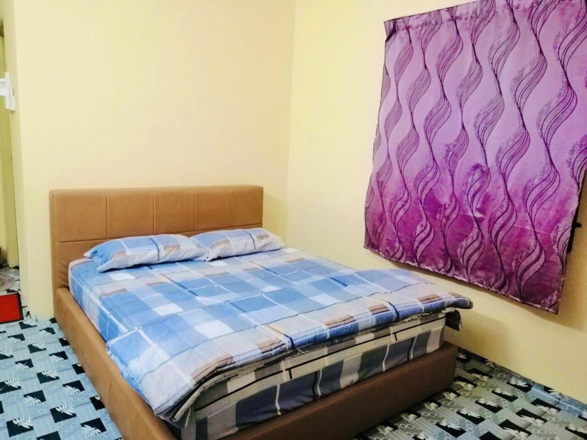 Homestay Bandar Pekan - Musleem Preferred Екстериор снимка